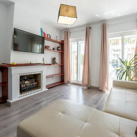 Los Chopos - Townhouse In El Castillo Holiday home