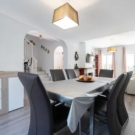 Los Chopos - Townhouse In El Castillo Holiday home Fuengirola