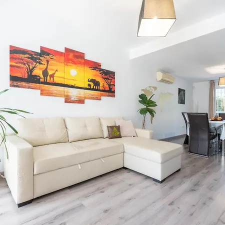 Los Chopos - Townhouse In El Castillo Holiday home Fuengirola
